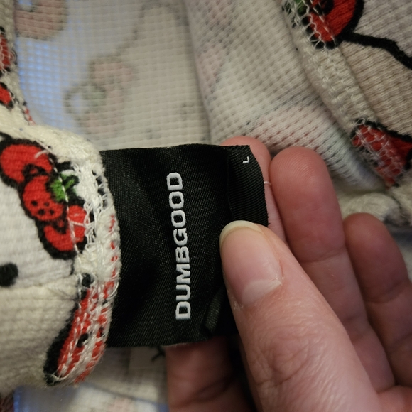 Hello Kitty Knit Set - Picture 2 of 2